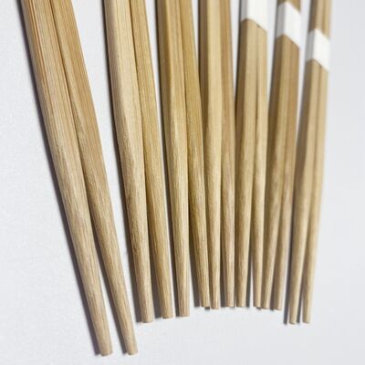 Hot Sale Restaurant 2 Pointed Dark Brown Carbonized Disposable Eco Bamboo Chopsticks Pack of Pairs Sushi With Customized Sleeve